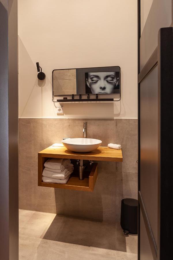 Hotel Julien 's-Hertogenbosch  Zewnętrze zdjęcie